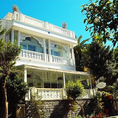 White Palace Πρίγκηπος