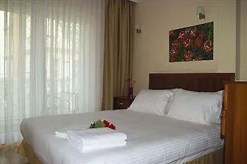White Palace Ξενοδοχείο 3*