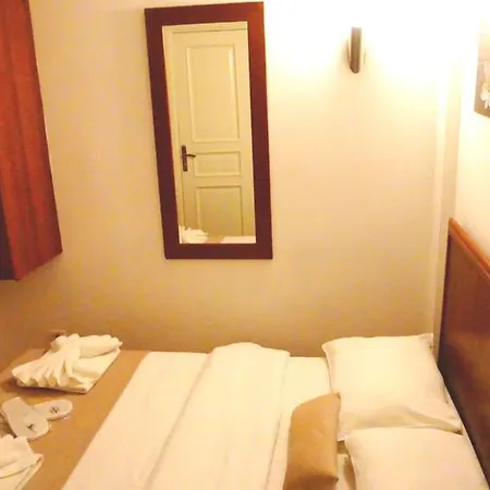 Ξενοδοχείο White Palace 3*